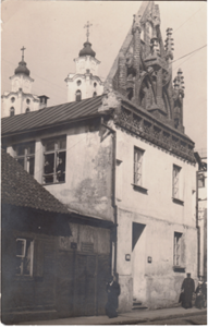 House of Perkūnas in the early 20th c. The building looked similarly in the early 19th c., when the legends of its origin were created.
