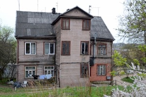 A house in Kaunas old town needs help. Photo by I.Veliutė
