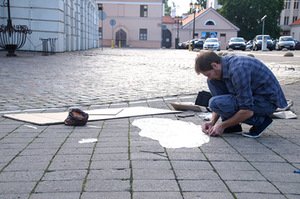 T. Buric's installation The Sign After at the Kaunas Town Hall Square. Milda Gineikaitė's photo