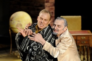 “The Marriage Bill”. Slook (Ramūnas Urbietis) and Tobias Milis (Liudas Mikalauskas). Photo of Kaunas State Musical Theatre
