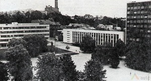 Vienybės aikštės vaizdas 1976 m. Iš „Statyba ir architektūra“, Nr. 8. Nuotr. iš AUTC.lt