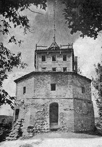 Vilniaus Gedimino pilies bokštas 1938 m. su įrengtu telegrafo bokštu. Nuotr. iš www.lietuve.lt