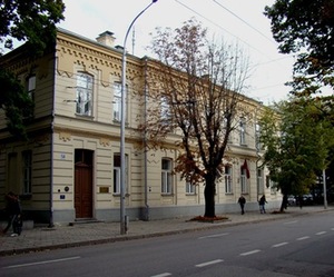 Restauruota Tvirtovės inžinierių valdybos rezidencija pritaikyta Vytauto Didžiojo universiteto rektorato reikmėms.
